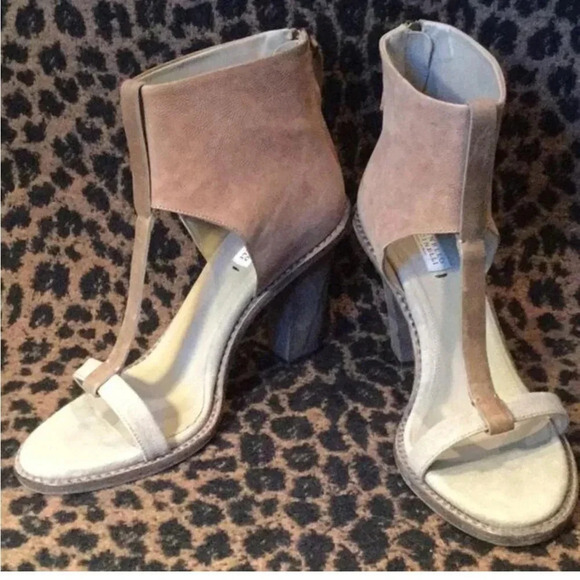 Brunello Cucinelli suede heels size 6.5 - Picture 10 of 13